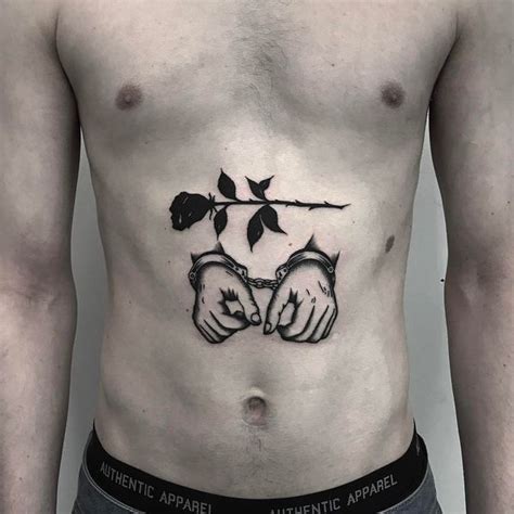 tatuajes para hombres abdomen bajo|Tatuajes debajo del abdomen hombres